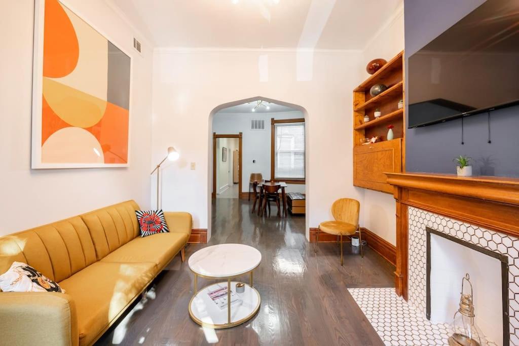 Apartment Lincoln Park 3 Bedroom Penthouse